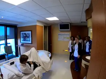 La maravillosa pedida de mano sorpresa de un parapentista a la enfermera que le salvó La maravillosa pedida de mano sorpresa de un parapentista a la enfermera que le salvó