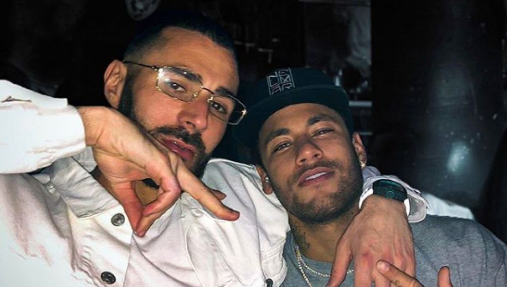 La imagen de Benzema junto a Neymar