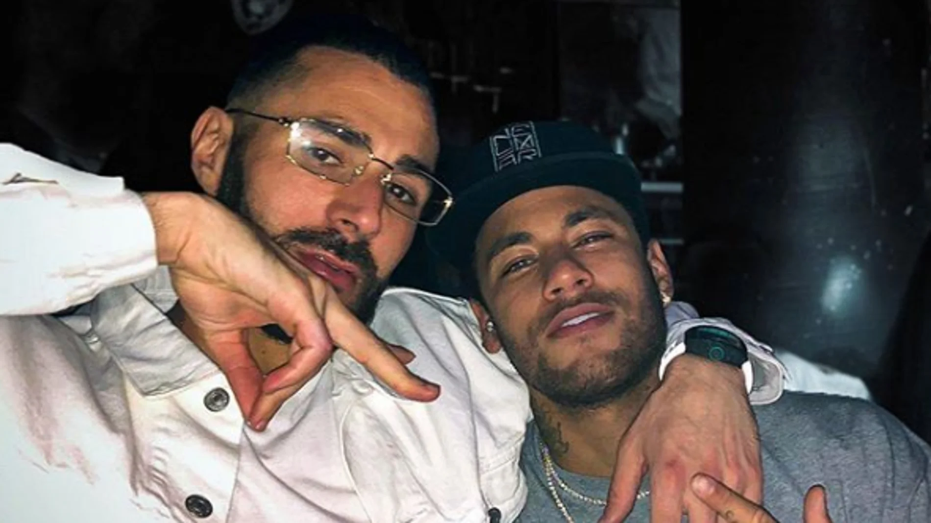 La imagen de Benzema junto a Neymar La imagen de Benzema junto a Neymar