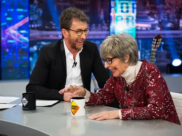 El ataque de risa de Concha Velasco en 'El Hormiguero 3.0' al recordar su antiguo anuncio de compresas El ataque de risa de Concha Velasco en 'El Hormiguero 3.0' al recordar su antiguo anuncio de compresas