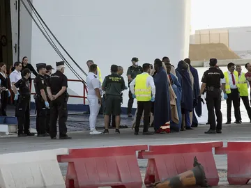Rescate de inmigrantes en Motril Rescate de inmigrantes en Motril