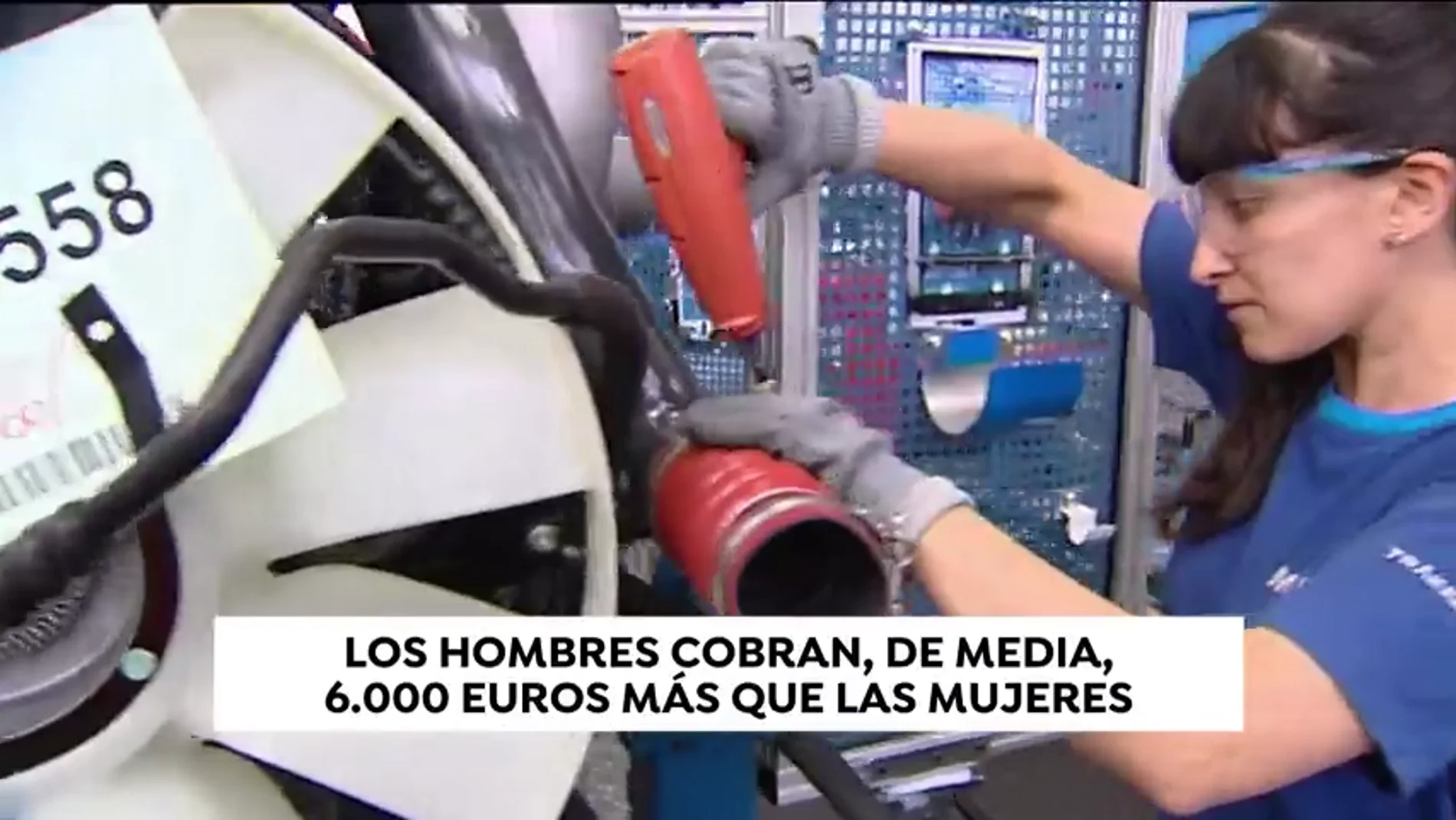 Los españoles cobraron de media en España 23.000 euros en 2017 Los españoles cobraron de media en España 23.000 euros en 2017