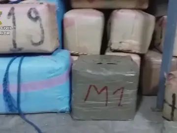 Tres detenidos al intentar introducir 720 kilos de hachís Tres detenidos al intentar introducir 720 kilos de hachís