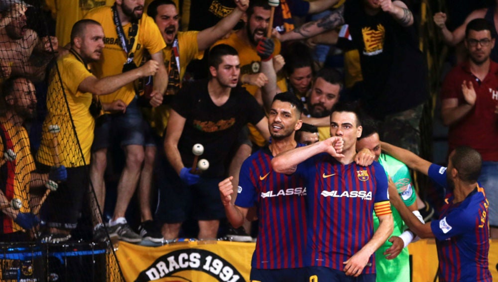 Sergio Lozano celebra un gol