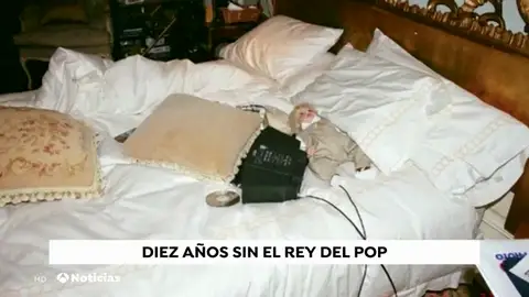 REEMPLAZO Salen a la luz las imágenes de la habitación en la que murió Michael Jackson REEMPLAZO Salen a la luz las imágenes de la habitación en la que murió Michael Jackson