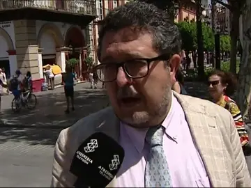 El presidente de Vox Andalucía dice que "ni rectifica ni le han desautorizado" El presidente de Vox Andalucía dice que "ni rectifica ni le han desautorizado"