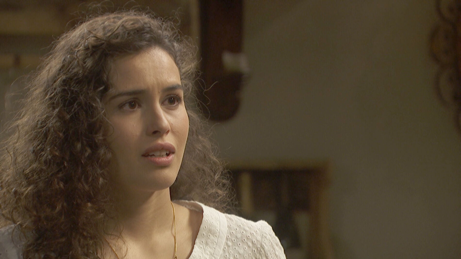 Lola, acorralada y a punto de ser descubierta 