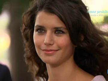 Beren Saat Beren Saat
