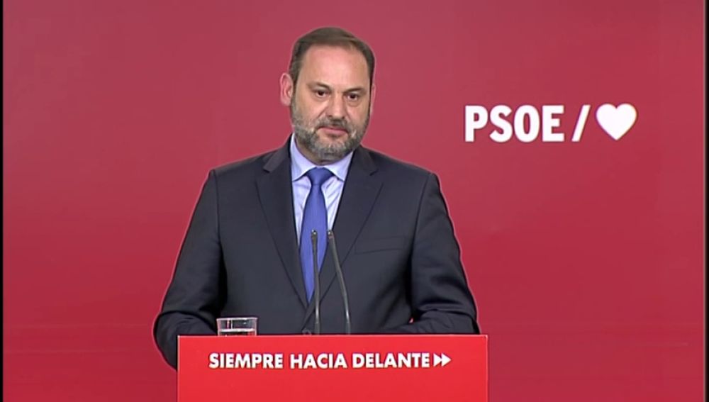 El PSOE insta a Rivera a que "escuche a su partido" y se abstenga en la investidura
