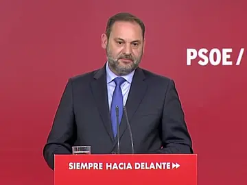 El PSOE insta a Rivera a que "escuche a su partido" y se abstenga en la investidura El PSOE insta a Rivera a que "escuche a su partido" y se abstenga en la investidura