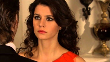 Beren Saat en 'Amor prohibido'