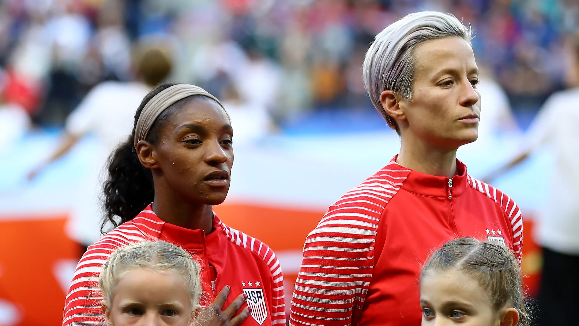 Megan Rapinoe, durante el momento de los himnos en el partido contra España Megan Rapinoe, durante el momento de los himnos en el partido contra España