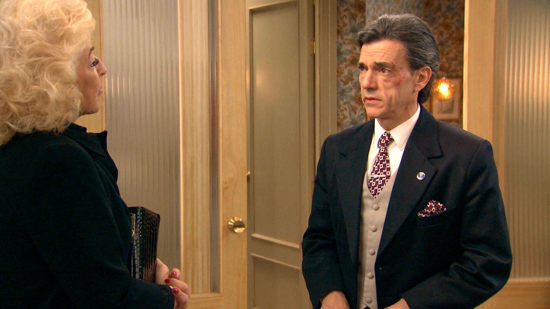 Domingo cede a los chantajes de Ascensi&oacute;n