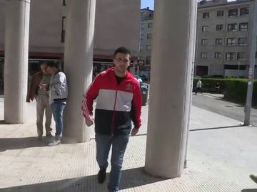 El joven que pegó a Rajoy, absuelto de una agresión a un dirigente de Vox