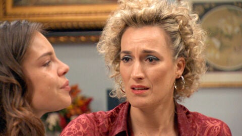 Silvia, sorprendida con la confesión de María