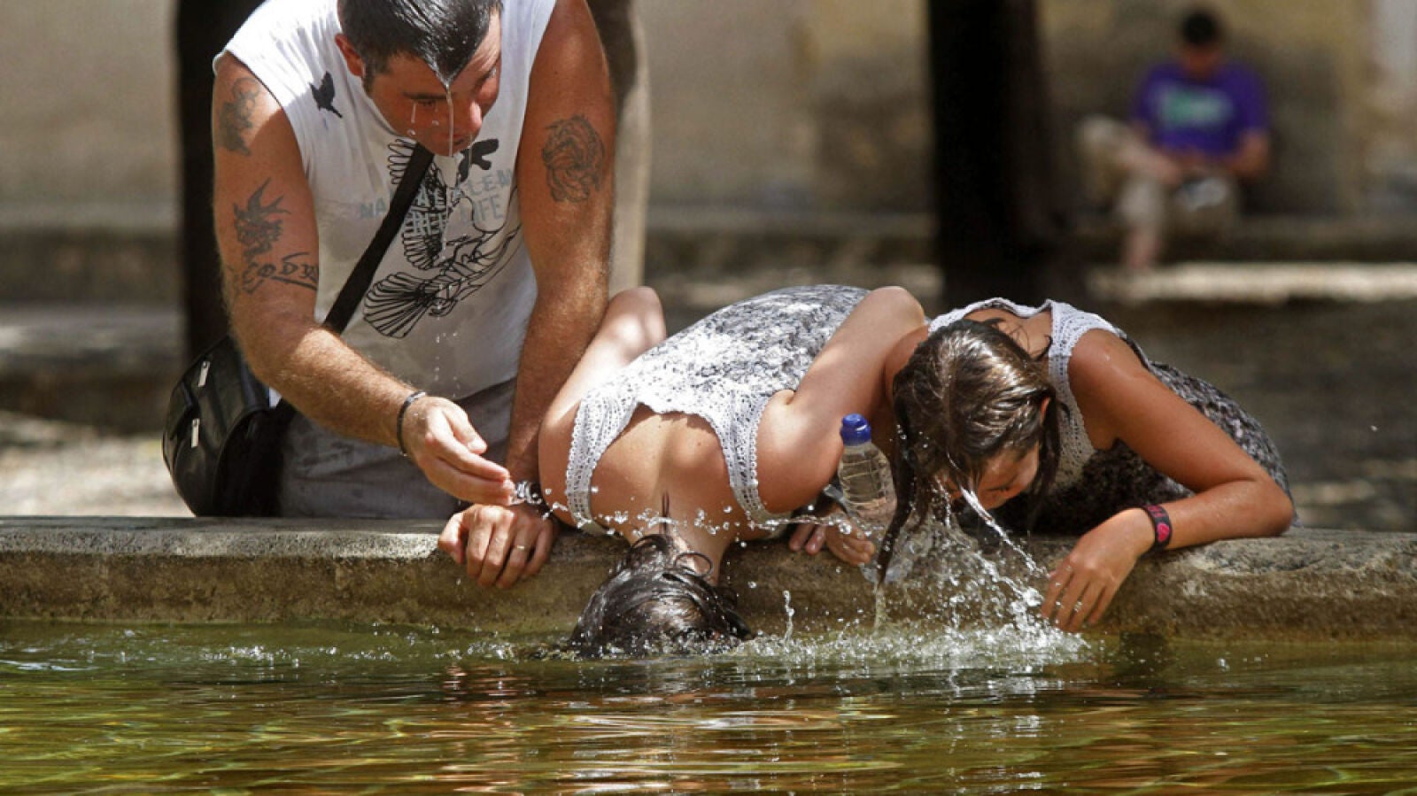 La ola de calor que asfixia a Europa obliga a cerrar 4 mil escuelas en Francia