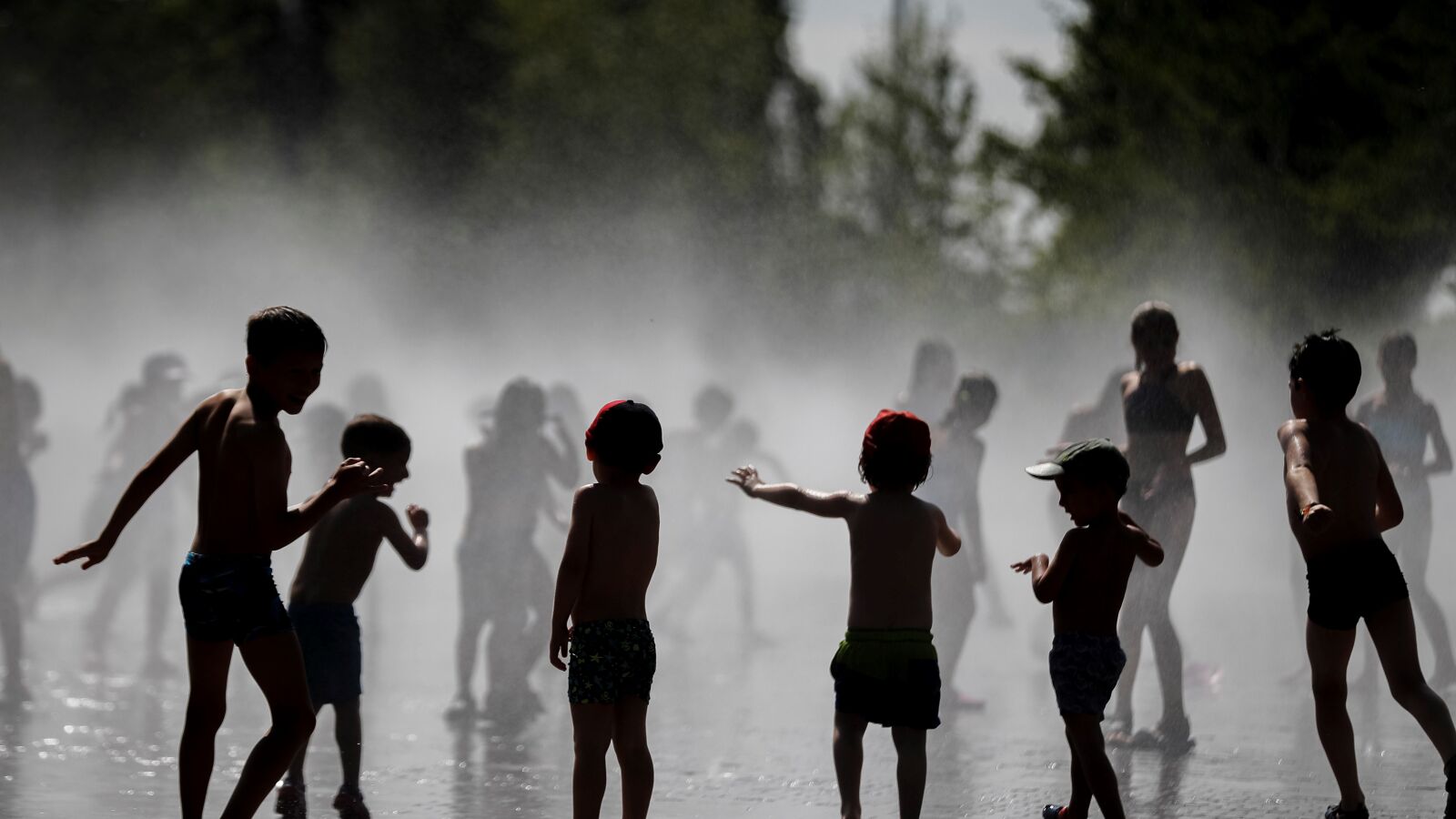 La ola de calor pone en alerta este miércoles a 11 comunidades con temperaturas que alcanzarán los 40 grados