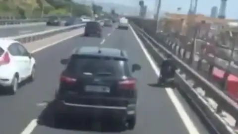 Infracción vial en la Ronda Litoral de Barcelona. Infracción vial en la Ronda Litoral de Barcelona.