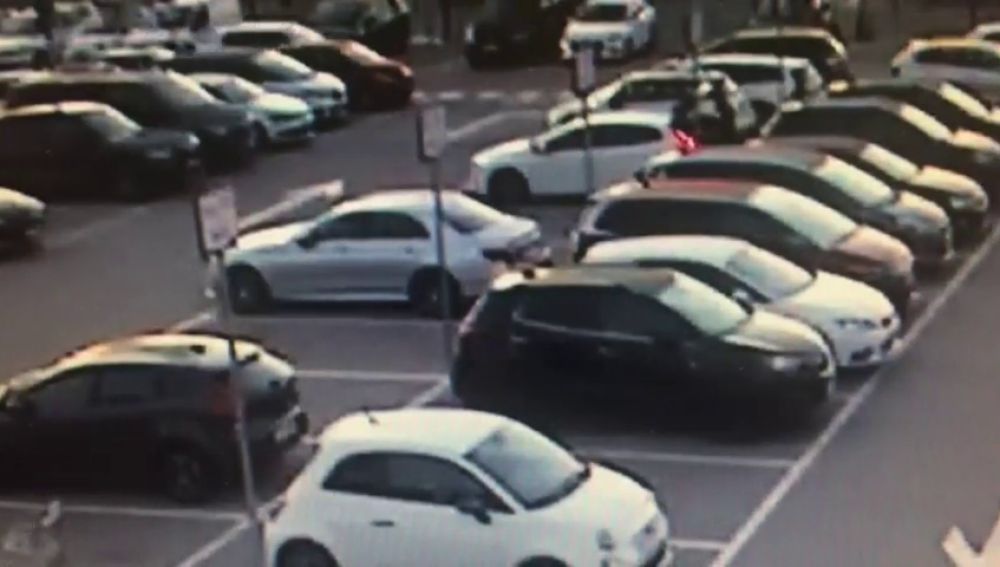 Detienen a dos ladrones por robar objetos valorados en 237.000 € en el aparcamiento del aeropuerto de Barcelona
