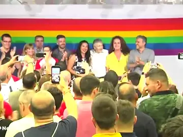 El ministro Marlaska defiende los derechos del colectivo LGTBI al ritmo de 'I will survive' El ministro Marlaska defiende los derechos del colectivo LGTBI al ritmo de 'I will survive'