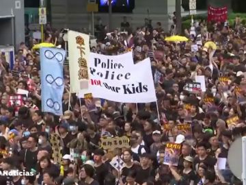 Miles de hongkoneses vuelven a salir a las calles para exigir la retirada definitiva de la ley de extradicción