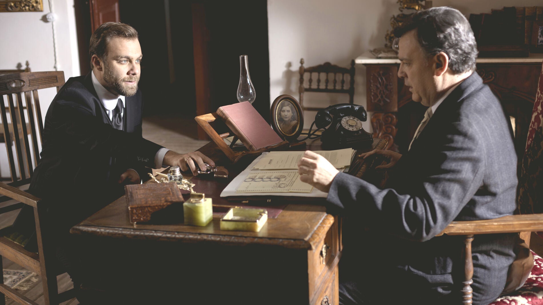 'El secreto de Puente Viejo': Fernando visita a Esteban Fraile para avisarle del peligro que corre 