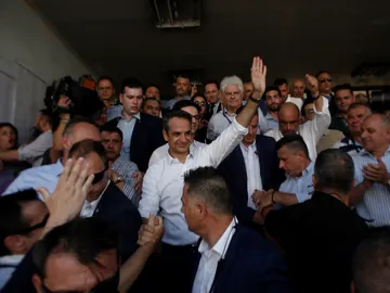 Grecia da la mayoría a la conservadora Nueva Democracia Grecia da la mayoría a la conservadora Nueva Democracia