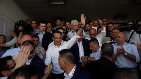 Grecia da la mayoría a la conservadora Nueva Democracia Grecia da la mayoría a la conservadora Nueva Democracia