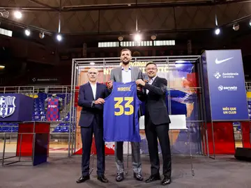 Nikola Mirotic: "Me presentaron el proyecto,no tuve dudas de que esto era real" Nikola Mirotic: "Me presentaron el proyecto,no tuve dudas de que esto era real"