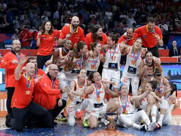 La selección femenina de baloncesto oro en el Eurobasket La selección femenina de baloncesto oro en el Eurobasket