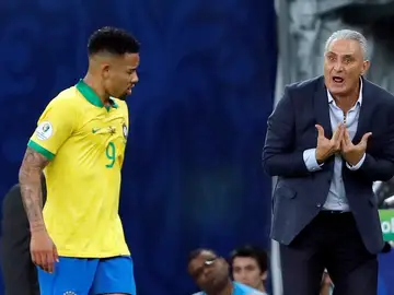 Tite protestó la expulsión de Gabriel Jesús durante la final de la Copa América Tite protestó la expulsión de Gabriel Jesús durante la final de la Copa América