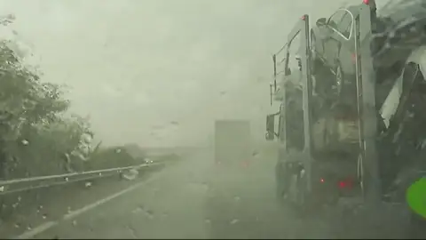 Alertas por tormentas y granizo en media España Alertas por tormentas y granizo en media España