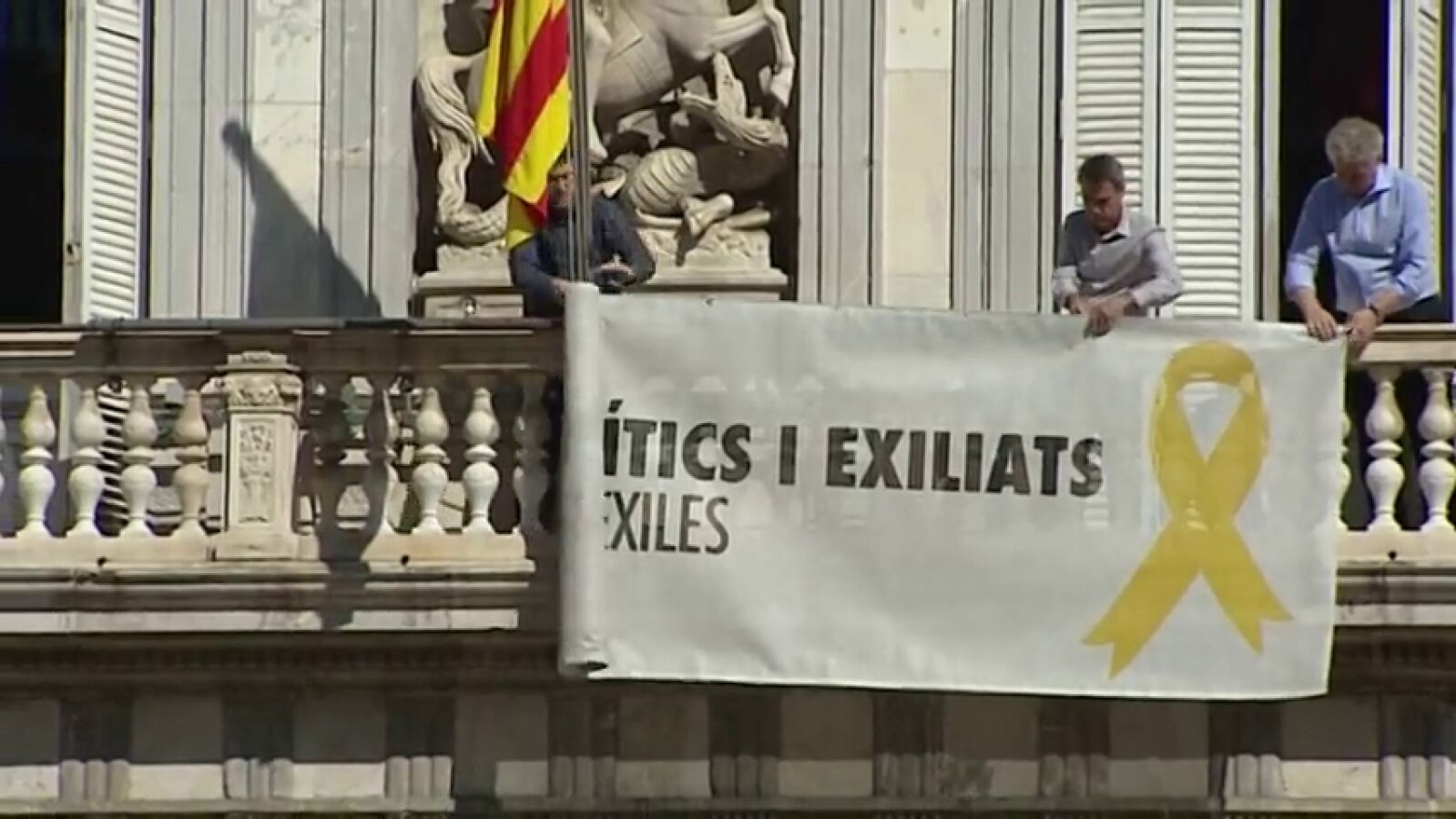 La fiscalía pide la inhabilitación de Torra por desobedecer a la Junta Electoral con los lazos amarillos