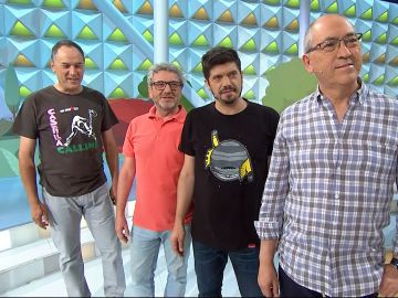 ‘Los Lobos’ celebran el bote de ‘¡Boom!’ participando en ‘La ruleta de la suerte’