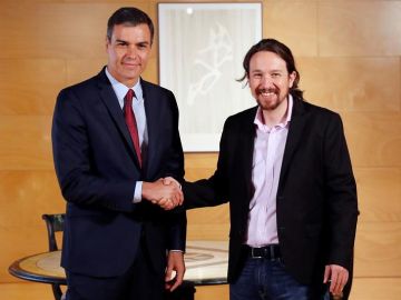 Pedro Sánchez y Pablo Iglesias en una reunión