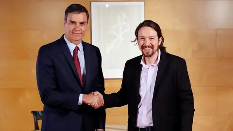 Pedro Sánchez y Pablo Iglesias en una reunión Pedro Sánchez y Pablo Iglesias en una reunión