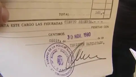 Orden de desahucio de la Policía de Cádiz Orden de desahucio de la Policía de Cádiz