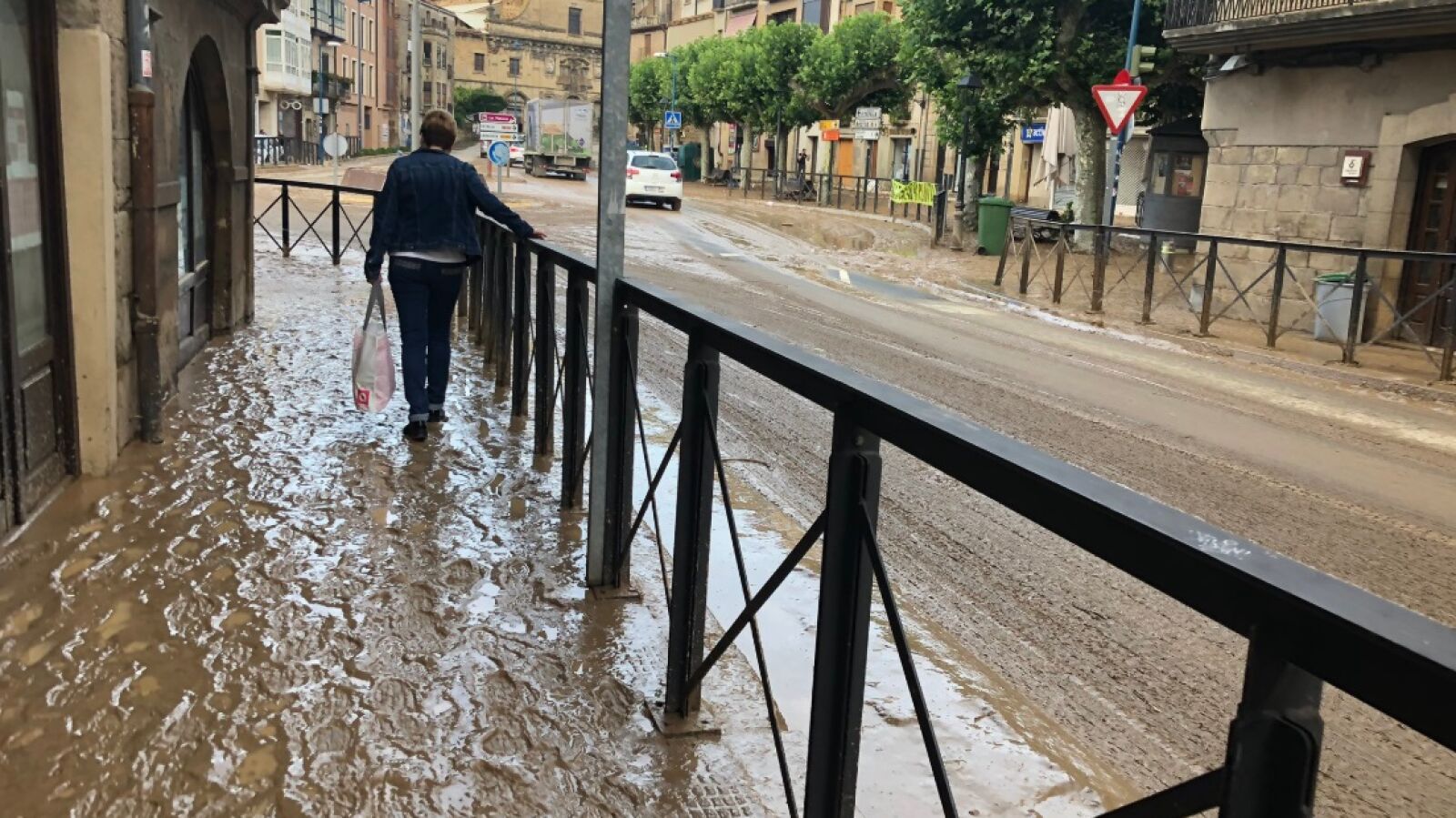 Las terribles consecuencias de las riadas en Tafalla enfrentan a las administraciones y la AEMET
