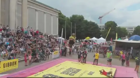 Campeonato de cuerda floja en Munich. Campeonato de cuerda floja en Munich.