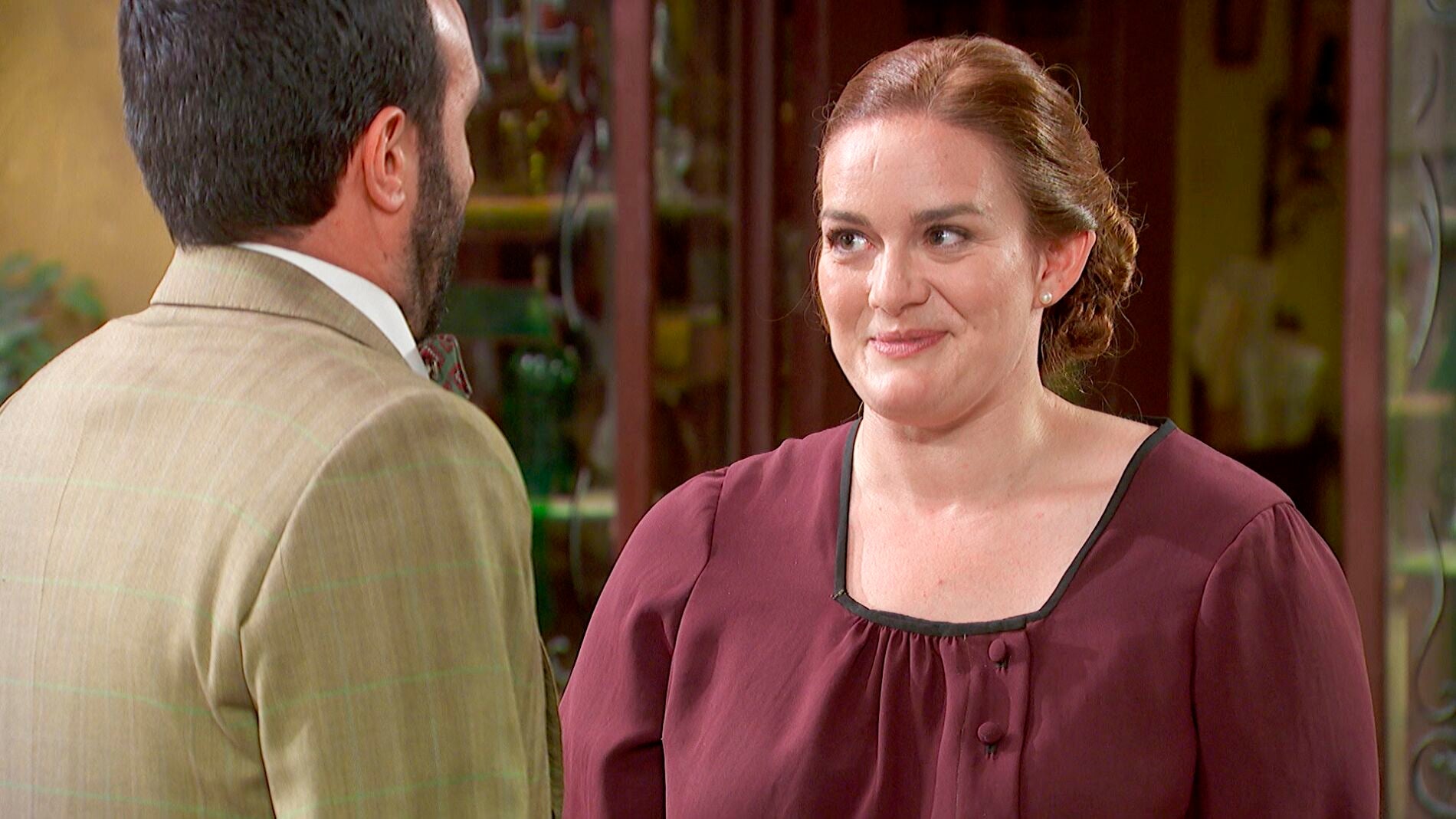  ‘El secreto de Puente Viejo’:Onésimo se lanza y le pide una cita a Brunilda 