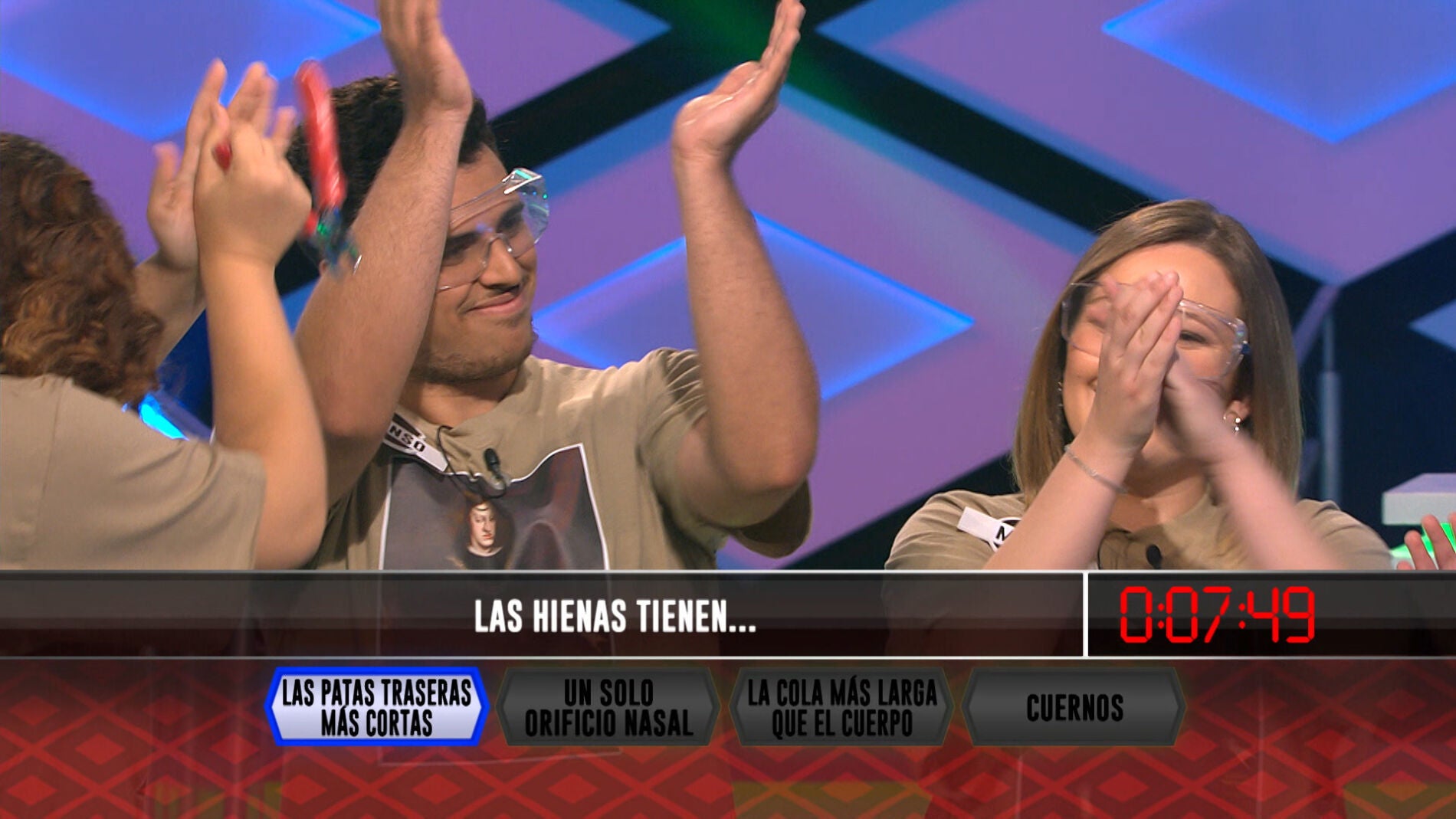 Juanra Bonet hace una divertida comparaci&oacute;n entre las hienas y los presentadores de televisi&oacute;n