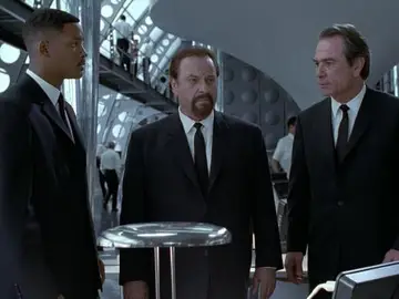 Rip Torn, Will Smith y Tommy Lee Jones en 'Men in Black' Rip Torn, Will Smith y Tommy Lee Jones en 'Men in Black'