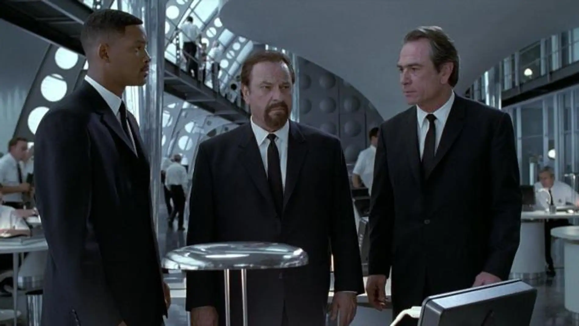 Rip Torn, Will Smith y Tommy Lee Jones en 'Men in Black' 