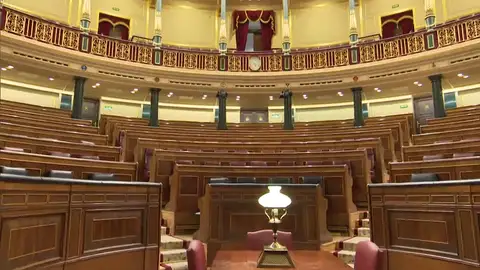La oposición reclama que se inicie ya la actividad parlamentaria La oposición reclama que se inicie ya la actividad parlamentaria