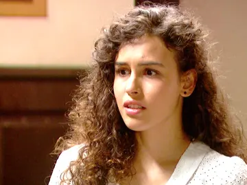‘El secreto de Puente Viejo’: Prudencio le confiesa a Lola que ella es la asesina ‘El secreto de Puente Viejo’: Prudencio le confiesa a Lola que ella es la asesina