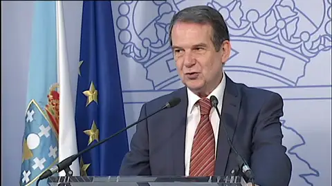 Abel Caballero propone al grupo de rock Heredeiros da Crus que canten 'Yesterday' y 'Bohemian Rhapsody' en el concierto Abel Caballero propone al grupo de rock Heredeiros da Crus que canten 'Yesterday' y 'Bohemian Rhapsody' en el concierto