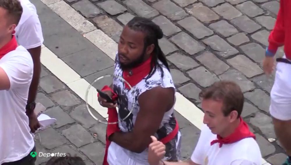 San Fermín 2019: el increíble salto por encima de un toro de Josh Norman, estrella de la NFL