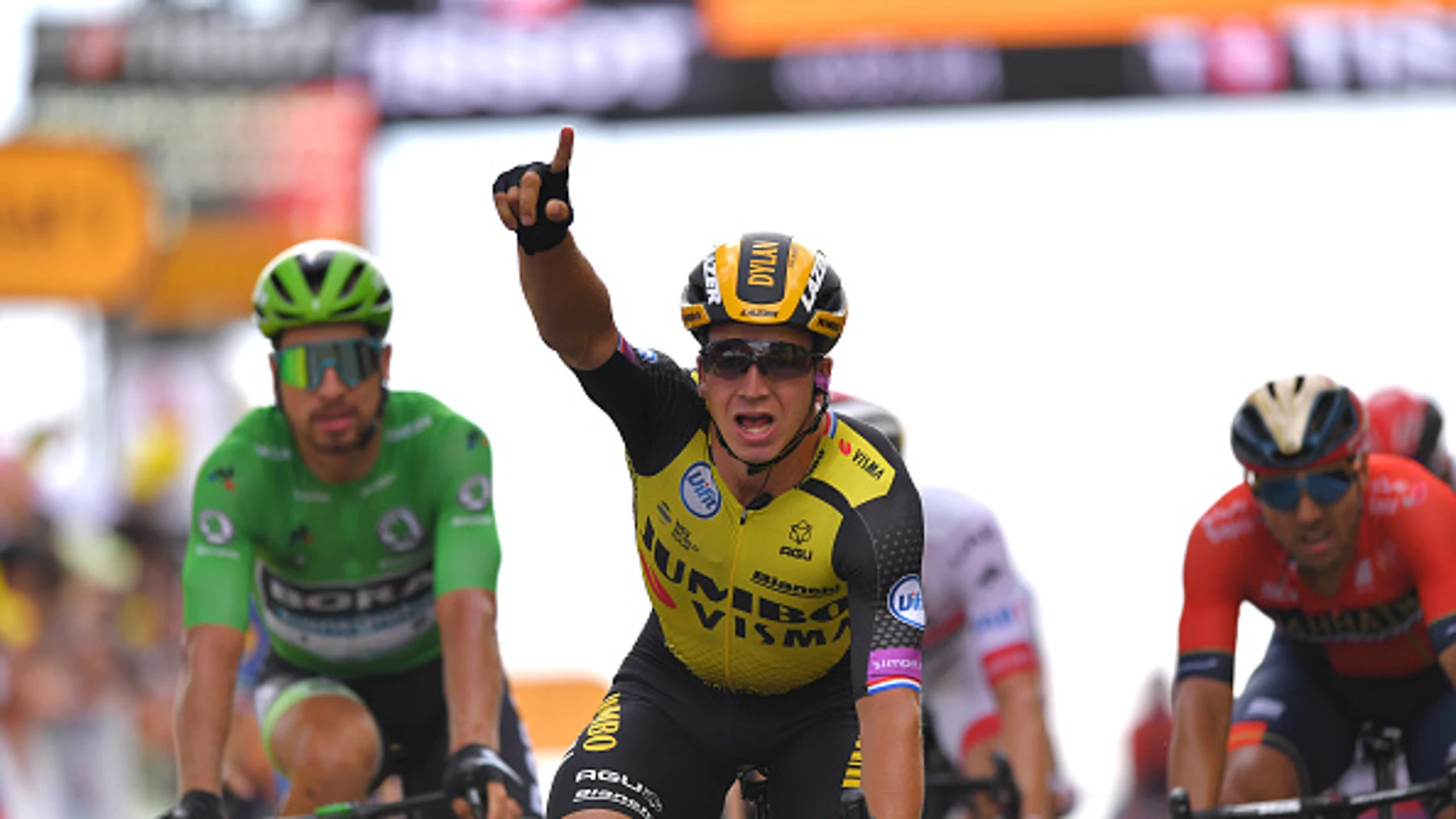 Groenewegen gana en Chalon-Sur-Saone al 'sprint' y Ciccone mantiene el amarillo Groenewegen gana en Chalon-Sur-Saone al 'sprint' y Ciccone mantiene el amarillo