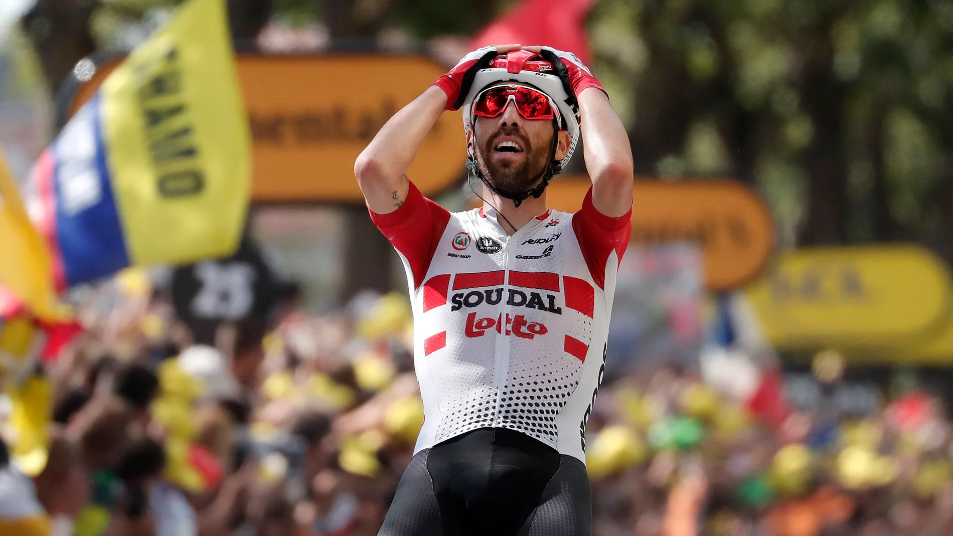 De Gendt celebra el triunfo de etapa De Gendt celebra el triunfo de etapa