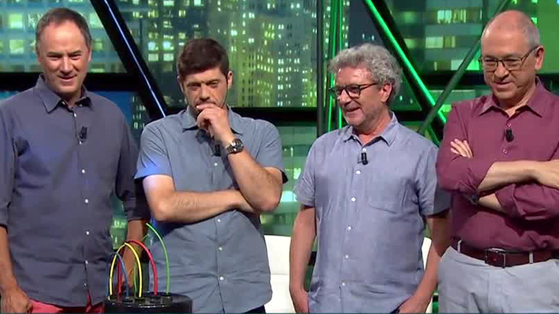 'Los Lobos' se someten por primera vez a una ronda pol&iacute;tica en 'la Sexta Noche'